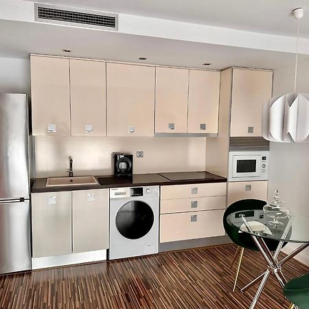 Апартаменты Apartamento Centrico Con Plaza De Garaje Y Piscina Мурсия Экстерьер фото
