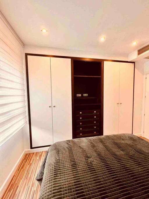 Апартаменты Apartamento Centrico Con Plaza De Garaje Y Piscina Мурсия Экстерьер фото