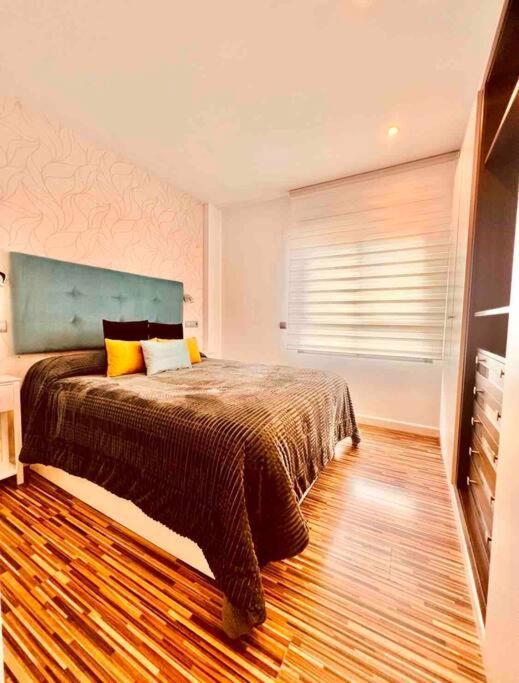 Апартаменты Apartamento Centrico Con Plaza De Garaje Y Piscina Мурсия Экстерьер фото