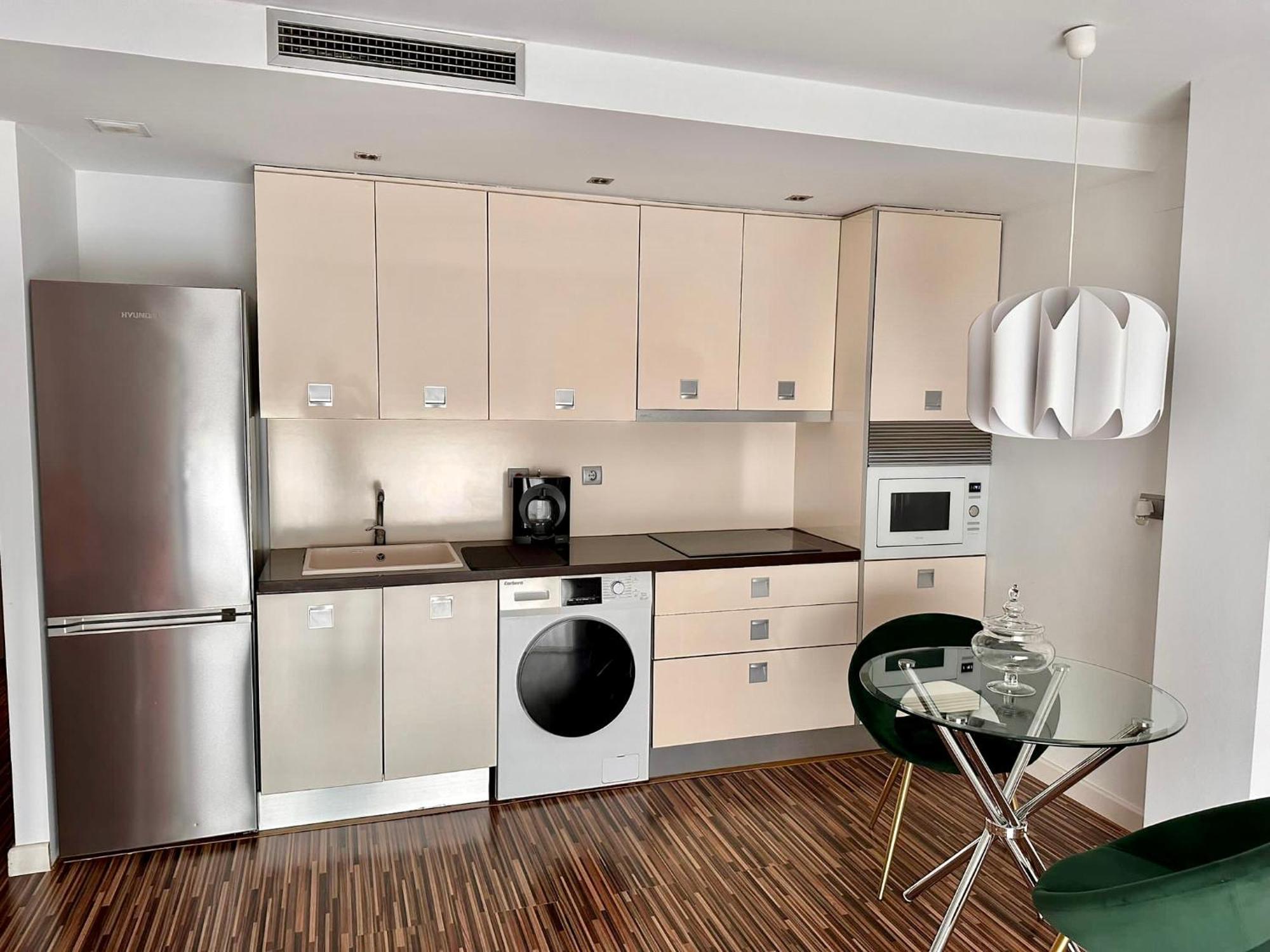 Апартаменты Apartamento Centrico Con Plaza De Garaje Y Piscina Мурсия Экстерьер фото